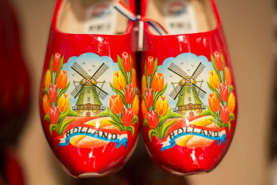 How Much Does It Cost to Manufacture a Shoe in China