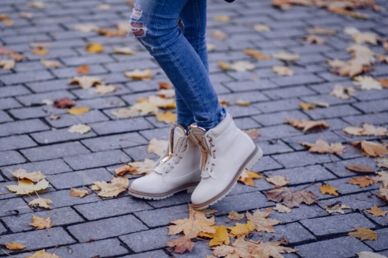 Come Garantire la Qualità delle Scarpe: Una Guida all'QC Quotidiano in Cina